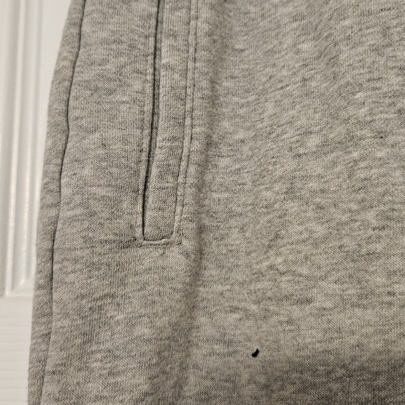 GAP Sweats - Picture 2 of 3